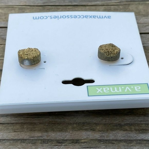 a.v.max Accessories Women Earrings Gold Tone Stud Dove Lever Back Fashion Jewelr - Picture 7 of 12